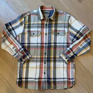 L.L. Bean Men's Plaid Long Sleeve Button Front Shirt 100% Cotton Size Medium